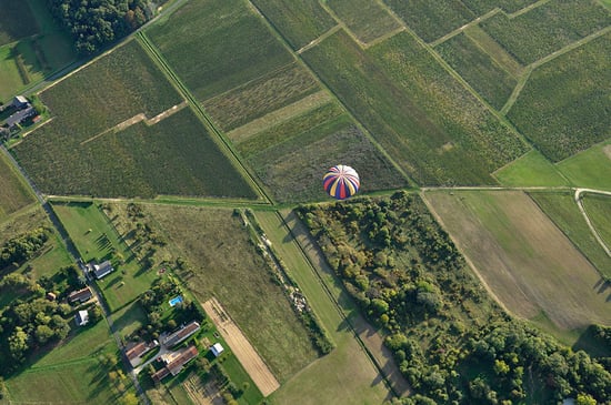 Dans les airs