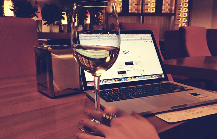 COMMENT VALORISER VOTRE CARTE DES VINS SUR LES RÉSEAUX SOCIAUX